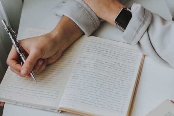 Relatos de lo diario Relatos de lo diario